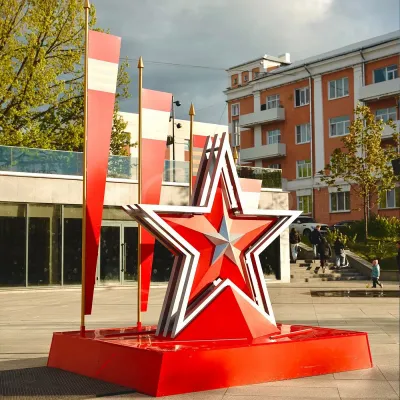 Флаговая конструкция к 9 мая "Алая звезда"