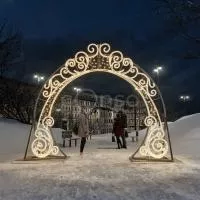 Светодиодная арка «Снегурочка»
