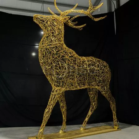 Новогодняя фигура олень 5,00м
